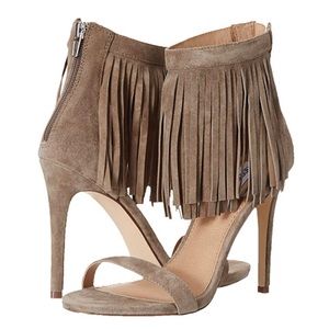 Steve Madden Fringe Sandal heels